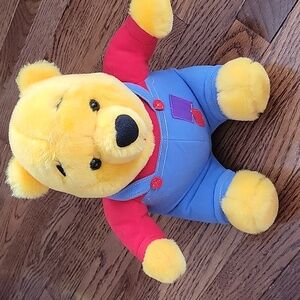 Vintage 1997 Winnie the Pooh Bear Talking Plush Mattel Nose Wiggles Stuffed Toy